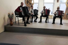 83028731_716915472169820_4960171839394414592_n