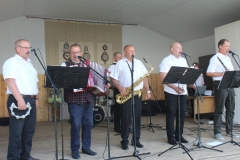 RRKC-liaudiškos-muzikos-kapela-Nemakščių-vyrai“-Gyliuose