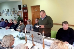 Nemaksciu-seniunas-R.-Laugalis-maldininkams-dekoja-uz-tradiciju-puoselejima