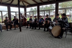 Koncertuoja-RRKC-Tradicines-instrumentines-muzikos-ansamblis-Dubysa