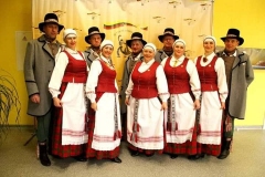 Plikių-liaudiškų-šokių-kolektyvas-„Gynėvė“