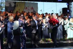 satrijos-choro-vadovo-G.-Jegnoro-jubiliejus-sutapo-su-rudens-sventes-diena-tad-ji-sveikino-gausus-burys-kolegu.-Vadovas-sake-jautesis-labai-ypatingai