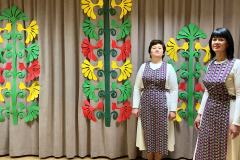 Folkloriniu-sokiu-grupes-nariu-pasirodymo-akimirka-2
