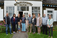 Plenero-dalyviai-su-Betygalos-bendruomenes-pirmininke-Laura-Kazlauske